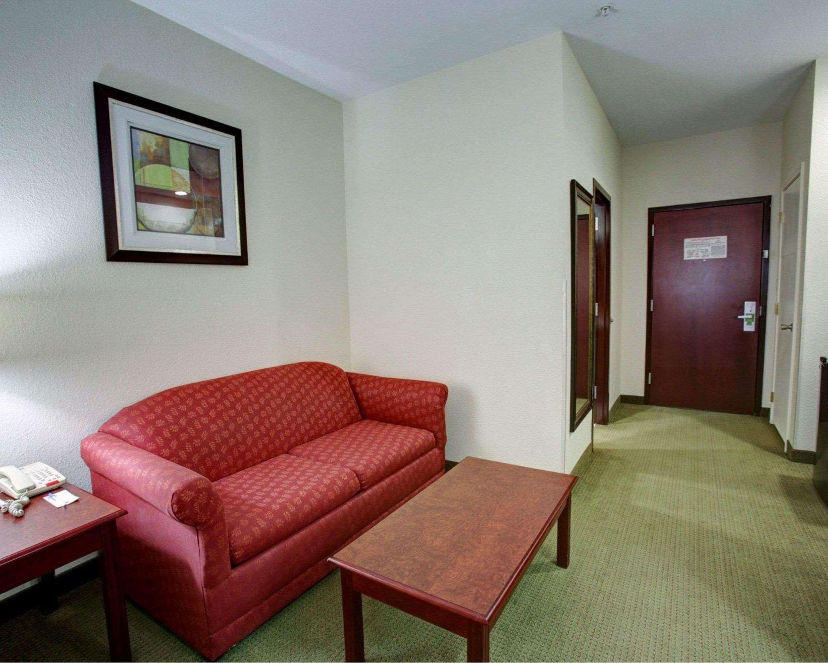 Quality Inn Rockdale Екстериор снимка