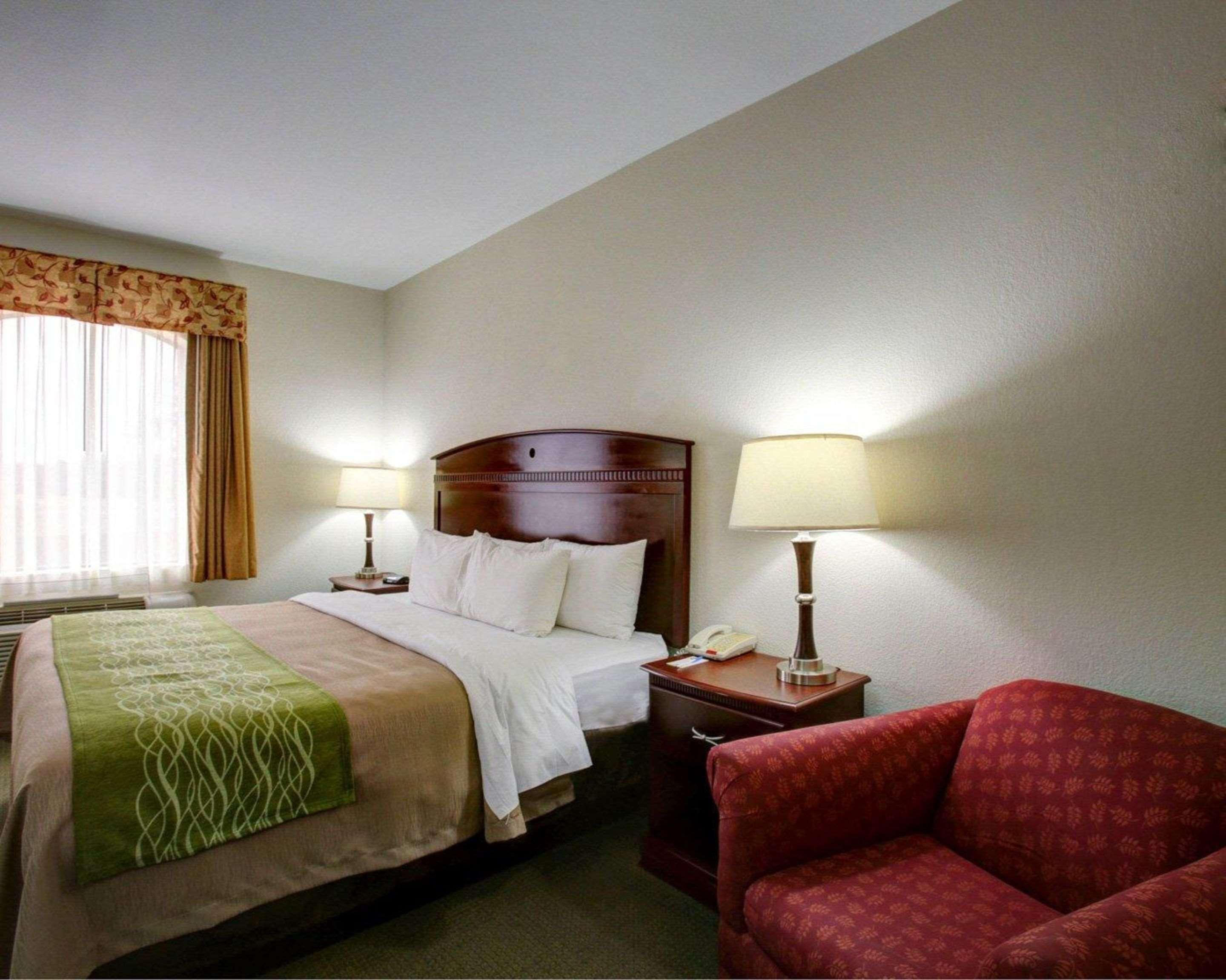 Quality Inn Rockdale Екстериор снимка