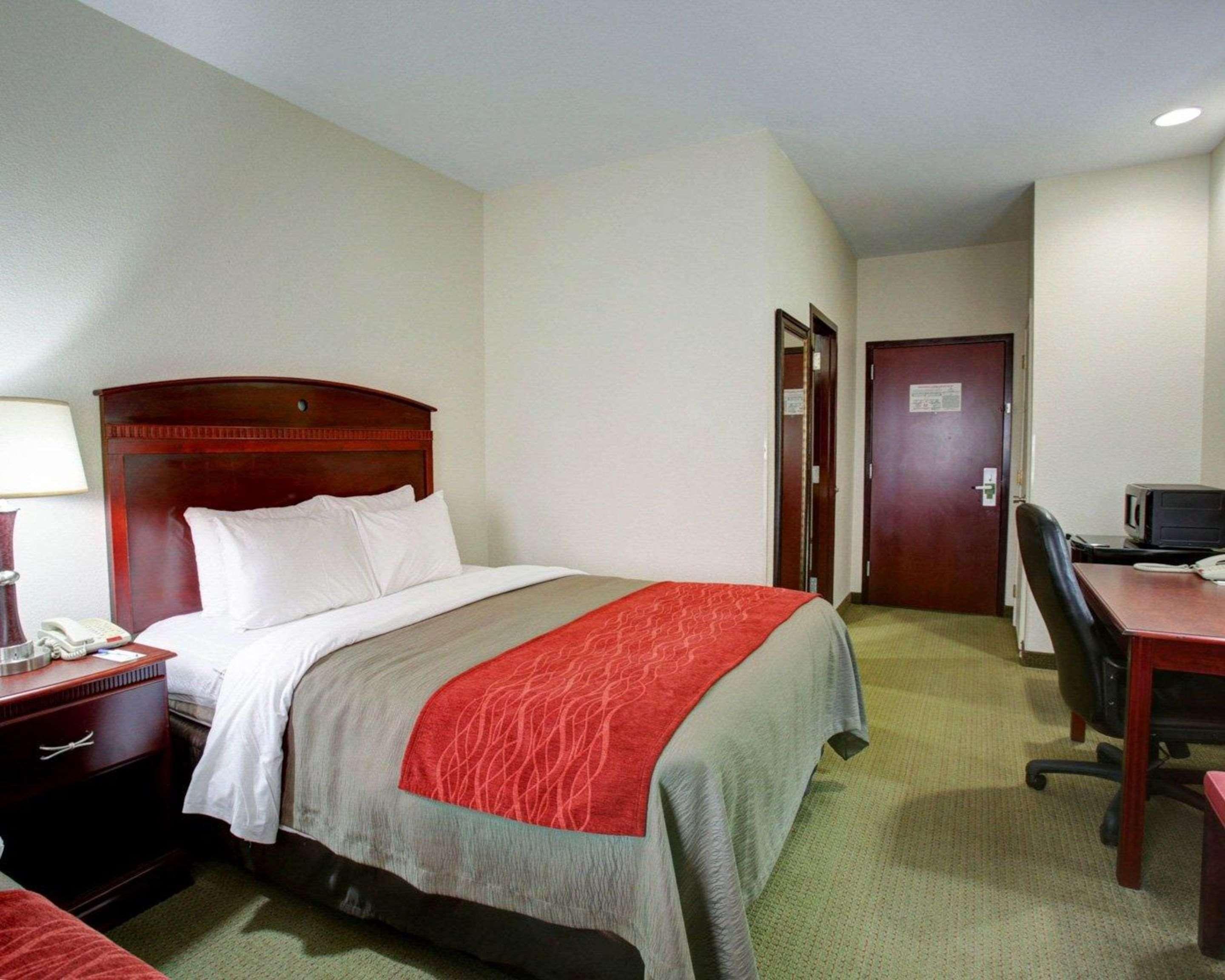 Quality Inn Rockdale Екстериор снимка